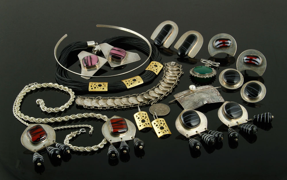 Appraisal: - Lot of Assorted Jewelry Lot of assorted jewelry to