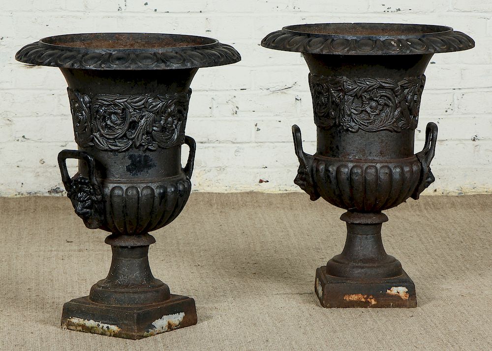 Appraisal: Pair of Victorian Cast Iron Garden Urns Pair of Victorian