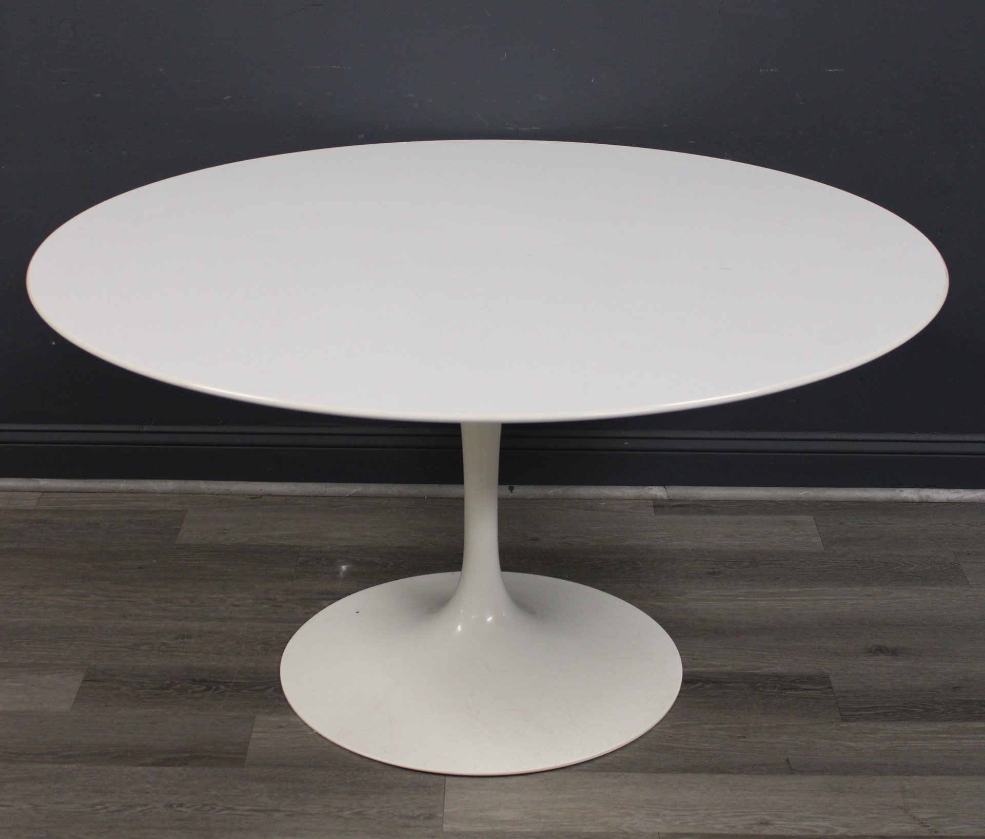 Appraisal: KNOLL SIGNED SAARINEN TULIP DINING TABLE Good large table with