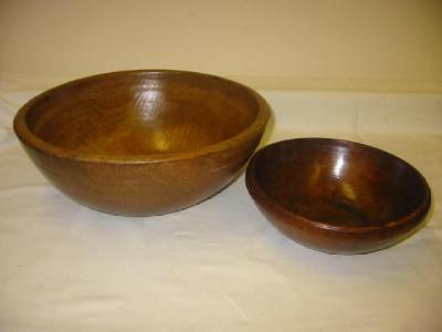 Appraisal: A SYCAMORE DAIRY BOWL with incised line banding wide and