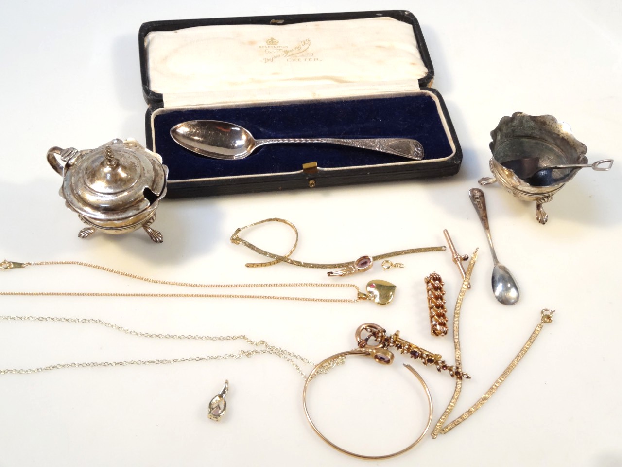 Appraisal: Various silver gold yellow metal etc to include a mustard