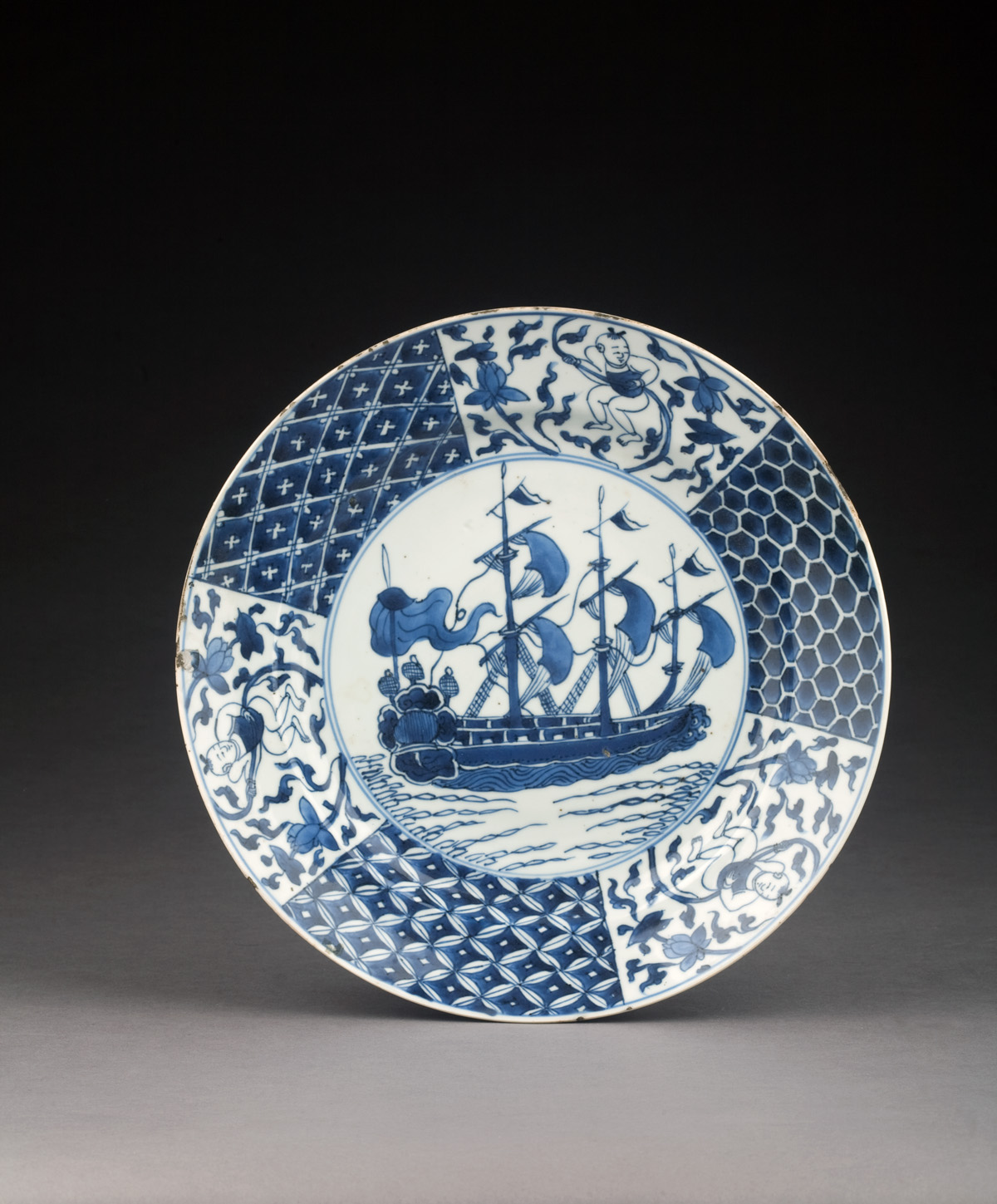 Appraisal: CHINESE PORCELAIN BLUE AND WHITE PLATE Painted in the center