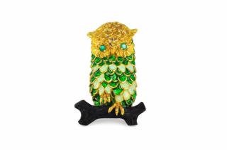 Appraisal: A Gold Emerald Enamel and Wood Owl Brooch A Gold