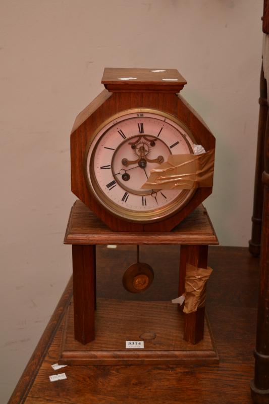 Appraisal: A DECO OAK CASED MANTLE CLOCK