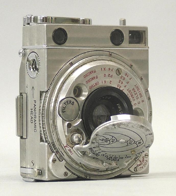 Appraisal: Interesting and rare Jaeger Le Coultre 'Compass' camera no inscribed