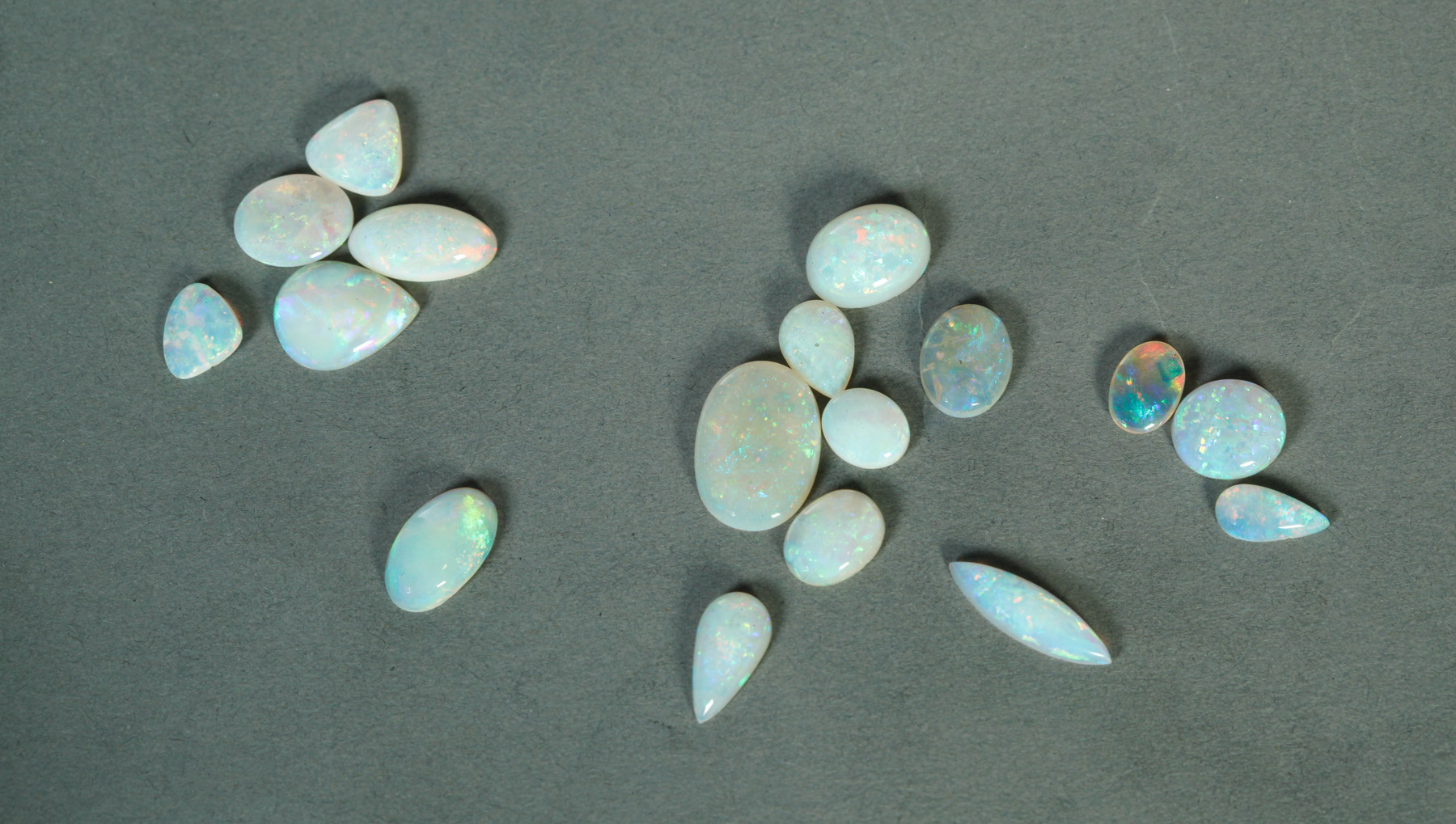 Appraisal: LOT OF SEVENTEEN LOOSE OPALS OVER CARATS TOTAL WEIGHT Australia