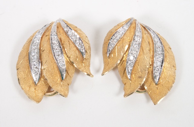 Appraisal: Pair of Buccellati K gold and diamond earrings each modelled