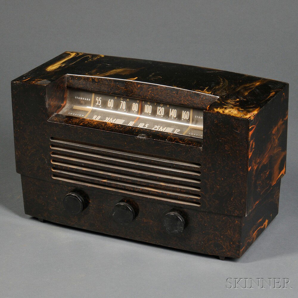 Appraisal: Marbleized RCA Victor Catalin Tube Radio model number x c