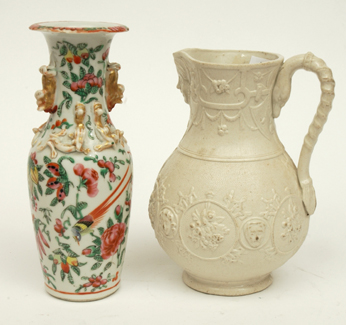 Appraisal: A TH CENTURY CHINESE FAMILLE ROSE PORCELAIN VASE AND A