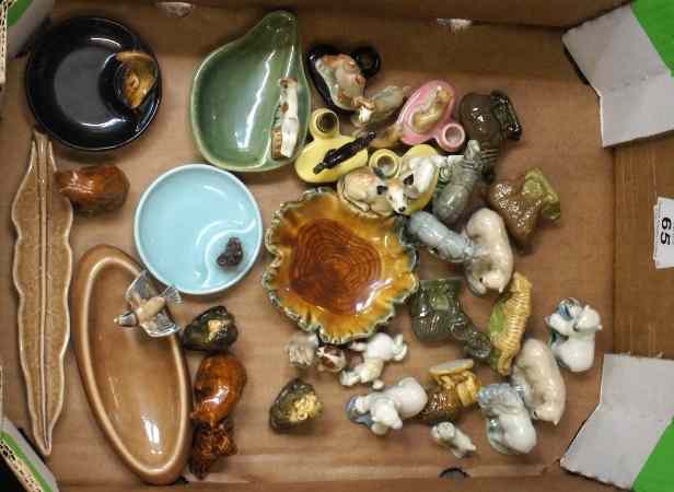 Appraisal: Tray comprising various Wade including First Version Wild Animals Whimsies