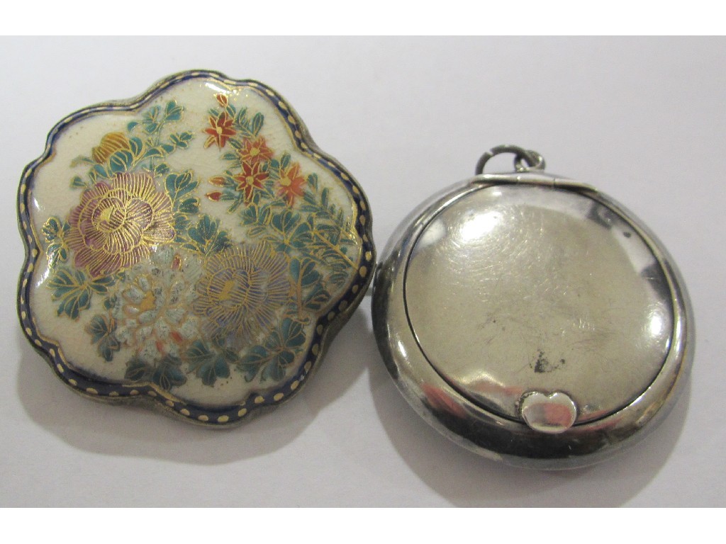 Appraisal: Lot comprising Satsuma brooch and a miniature silver compact