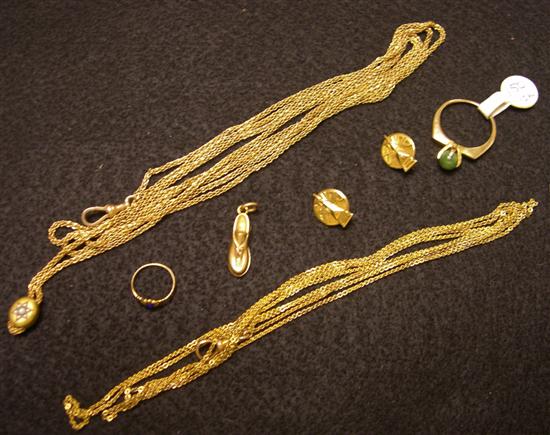 Appraisal: JEWELRY K yellow gold watch chain with opal and seed