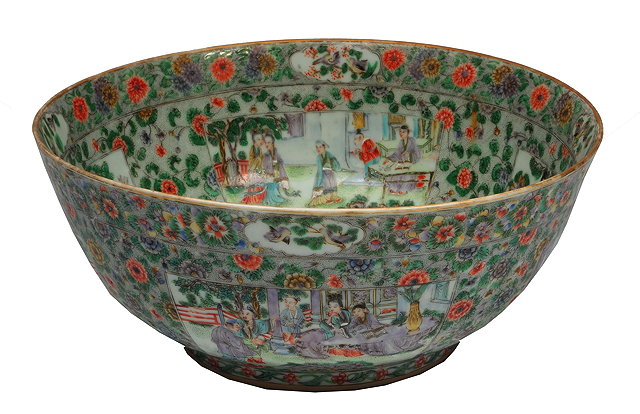 Appraisal: AN TH CENTURY CHINESE FAMILLE VERT PUNCH BOWL the flower