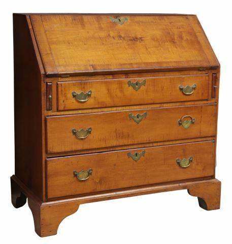 Appraisal: American Chippendale tiger maple slant-front desk New England th th