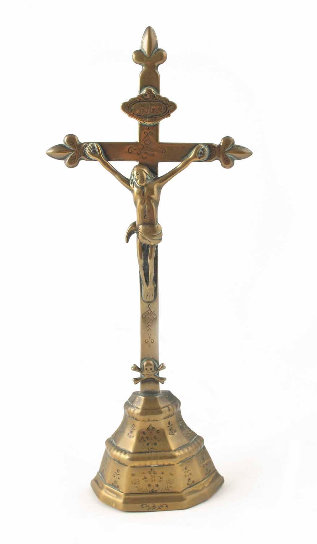 Appraisal: A Netherlandish brass devotional crucifix