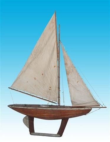 Appraisal: A LATE TH EARLY TH CENTURY POND YACHT of varnished