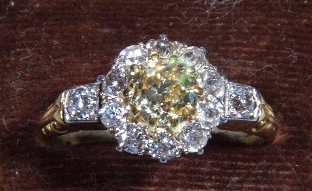 Appraisal: A DIAMOND SET DRESS RING central yellow old European cut