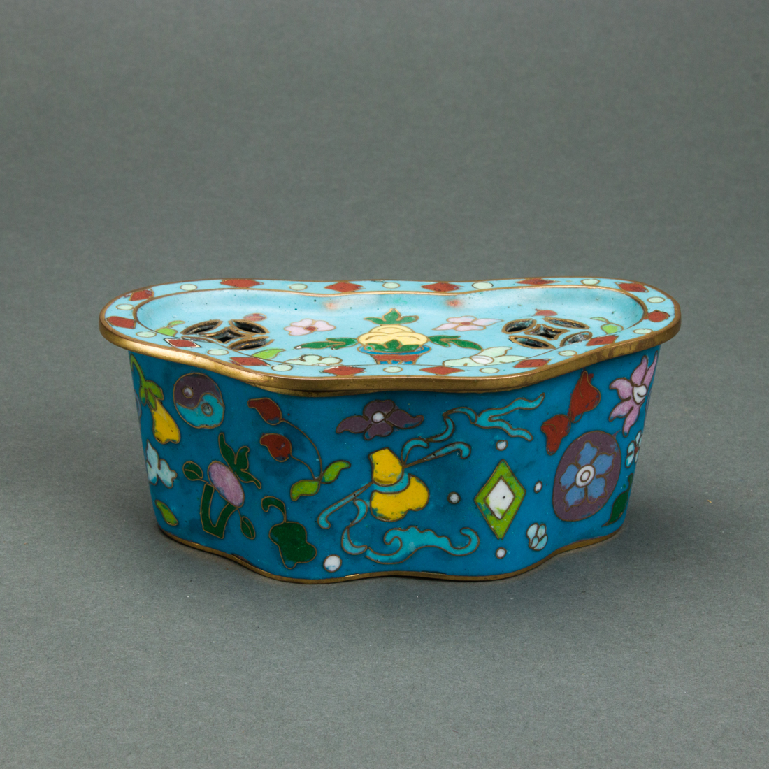 Appraisal: CHINESE CLOISONNE ENAMEL COVERED BOX Chinese cloisonne enamel covered box