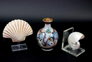 Appraisal: THREE DECORATIVE ITEMS Three decorative items Mexican glazed vase and