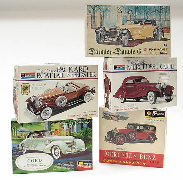 Appraisal: Johan amp other Plastic Model Kits Lot of th scale