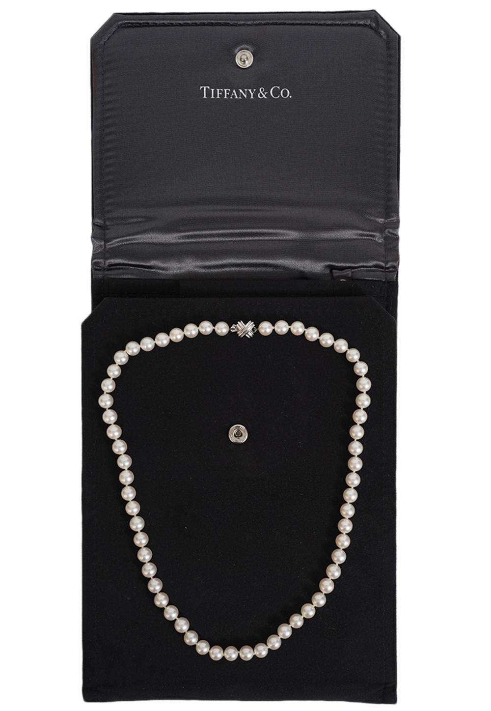 Appraisal: TIFFANY AKOYA CULTURED PEARL KT GOLD NECKLACETiffany Akoya cultured pearl