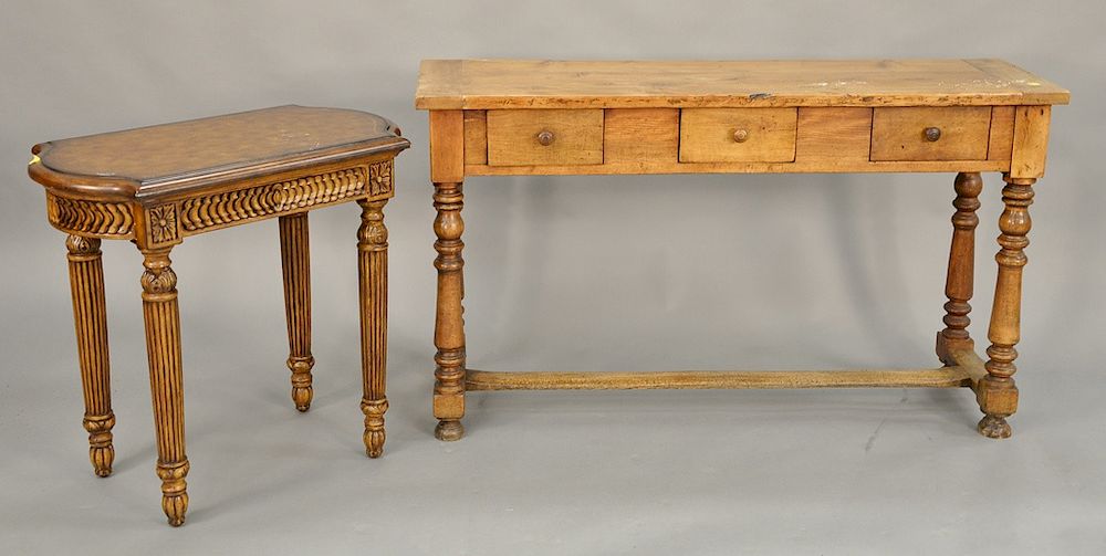 Appraisal: Two tables to include commercial quality stained wood occasional table