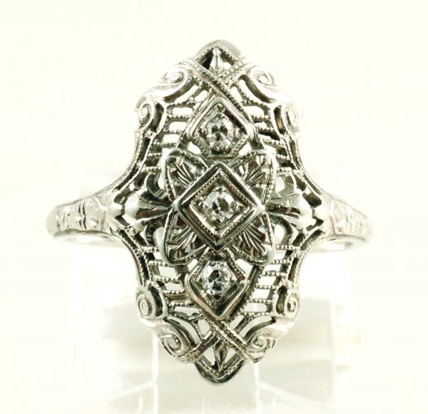 Appraisal: Ladies filigree and diamond ring in marked K white gold