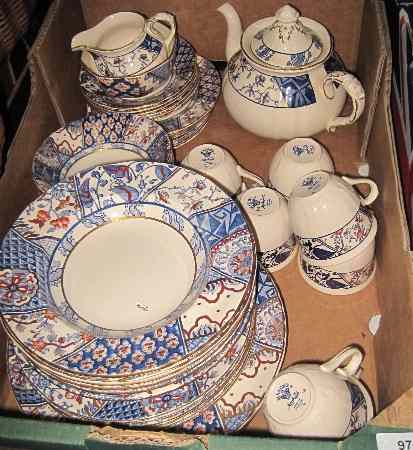 Appraisal: Masons pc Dinner set in the Applique Pattern