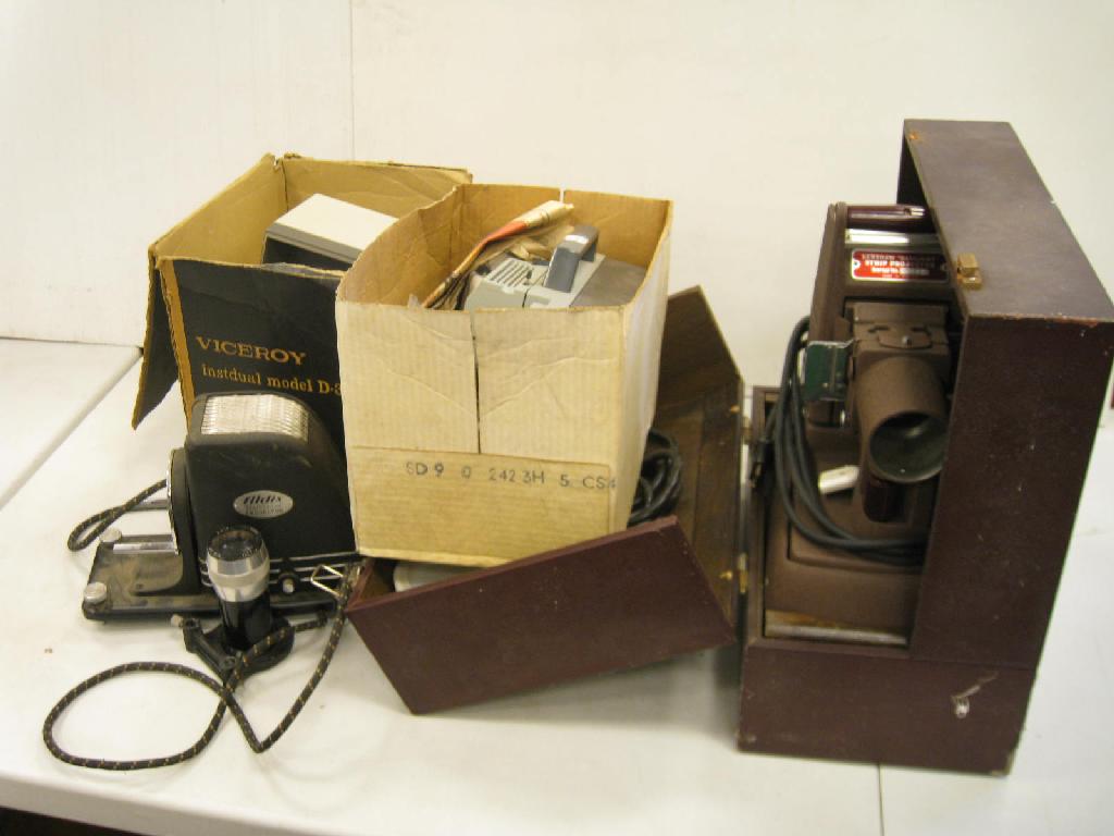 Appraisal: A Kershaw 'Daylight' Strip Projector Super Projector Aldis Projector and