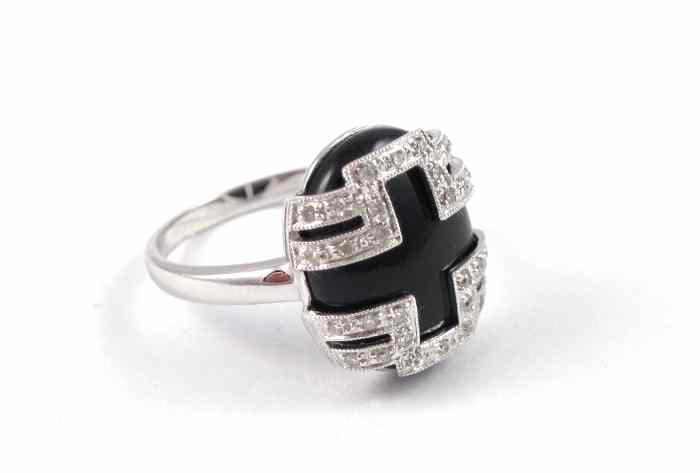 Appraisal: BLACK ONYX AND DIAMOND RING k white gold set with