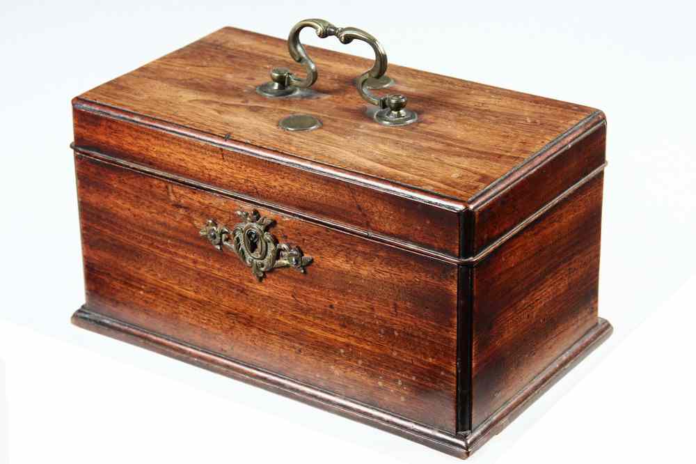 Appraisal: TEA CADDY - Second half th c Georgian mahogany tea