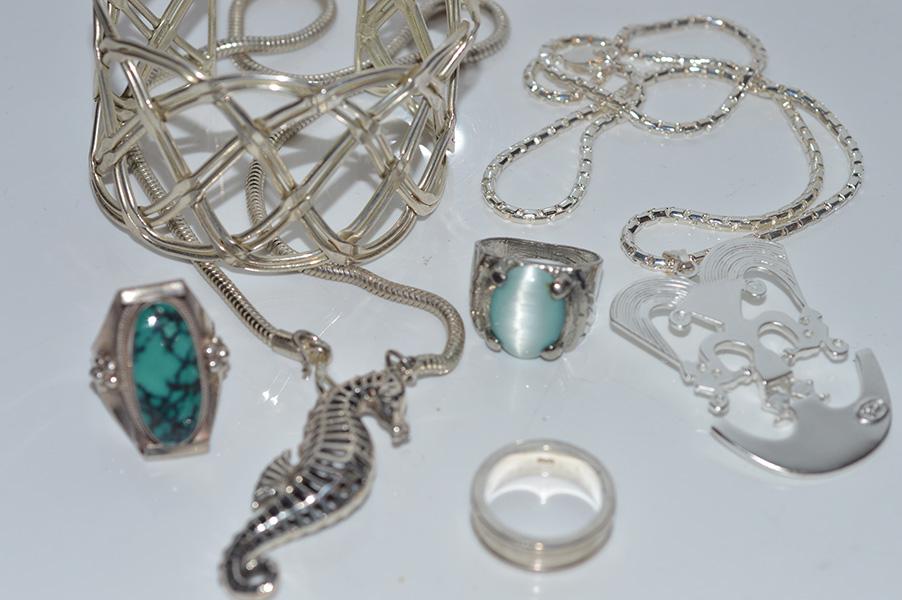 Appraisal: A COLLECTION OF JEWELLERY INCLUDING NECKLACES BRACELETS AND RINGS A