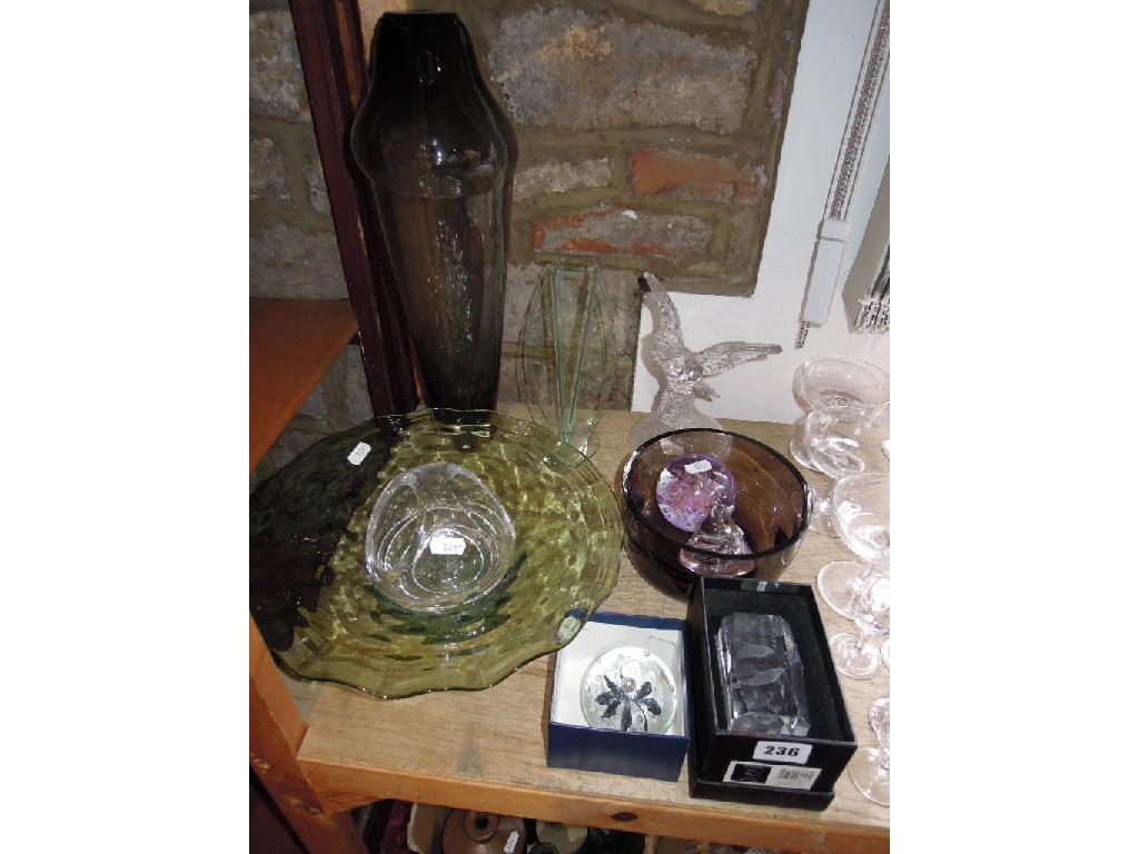 Appraisal: A collection of glassware including boxed paperweights including example with