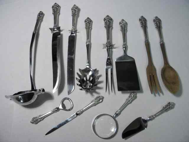 Appraisal: Assorted Wallace sterling silver handled serving pieces in the ''Grand