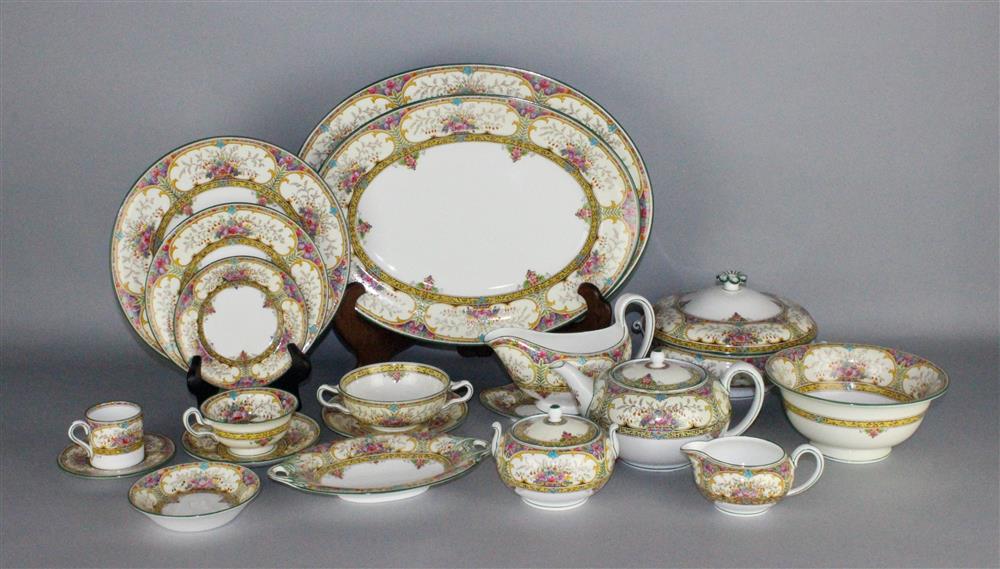 Appraisal: WEDGWOOD ST AUSTELL PATTERN DINNER SERVICE to include dinner plates