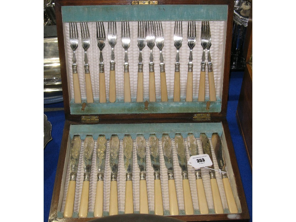 Appraisal: Cased twenty four piece fish cutlery set