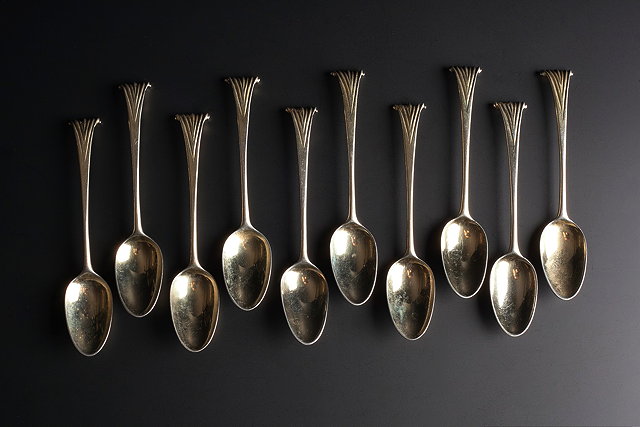 Appraisal: A SET OF TEN SILVER GILT ONSLOW PATTERN TEASPOONS c