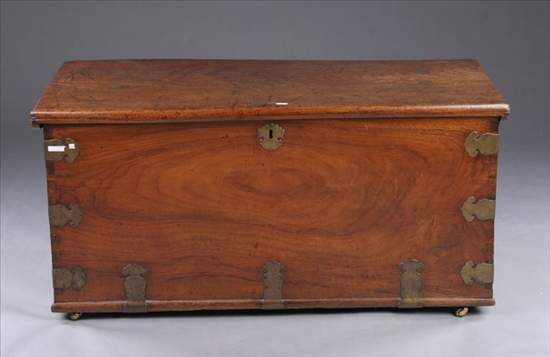 Appraisal: ENGLISH COLONIAL TRUNK th century Rectangular strap-hinged top opening to