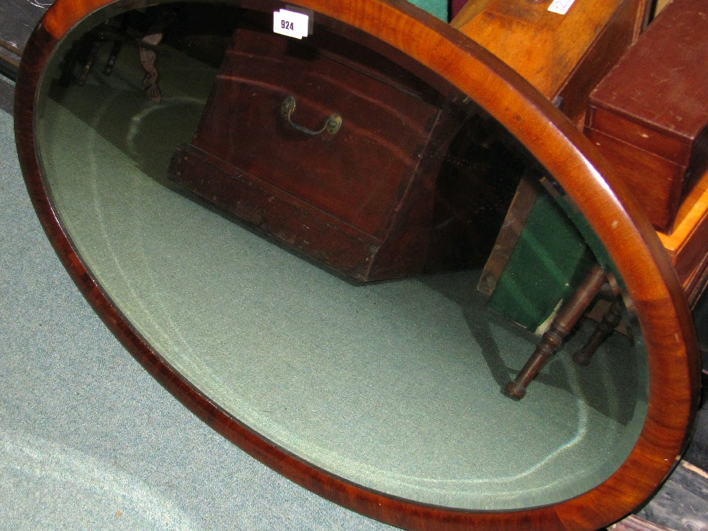 Appraisal: Oval mahogany mirror