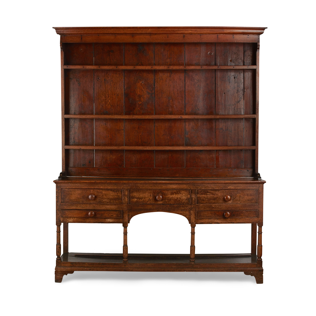 Appraisal: OAK DRESSER TH CENTURY the moulded cornice above three enclosed