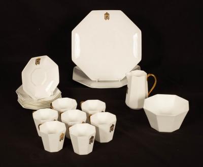 Appraisal: A Wedgwood white tea service of seventeen pieces with gilt