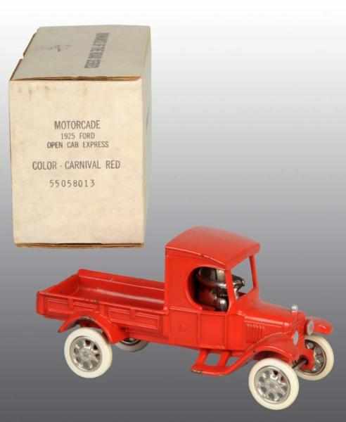 Appraisal: Contemporary Cast Iron Ford Express Truck Toy Description Limited production