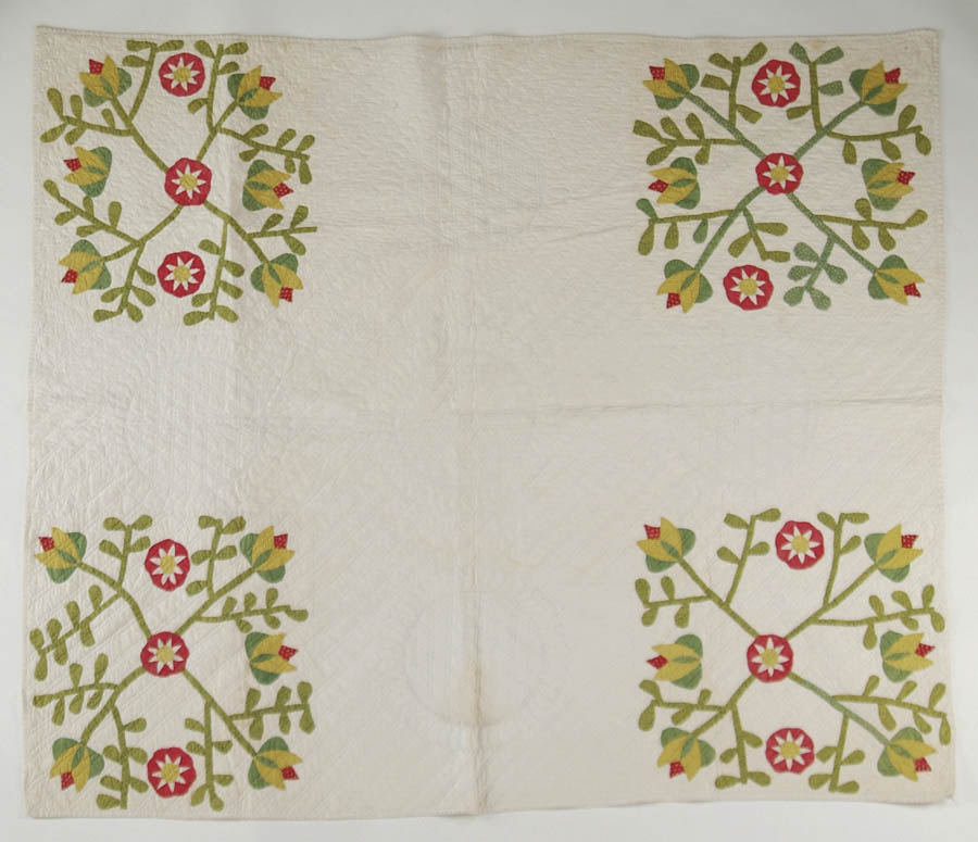 Appraisal: FINE ANTIQUE APPLIQU D FLOWER QUILT Well quilted white background