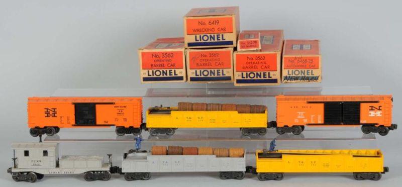 Appraisal: Lot of Lionel Freight Cars Description Post-war Includes boxes for