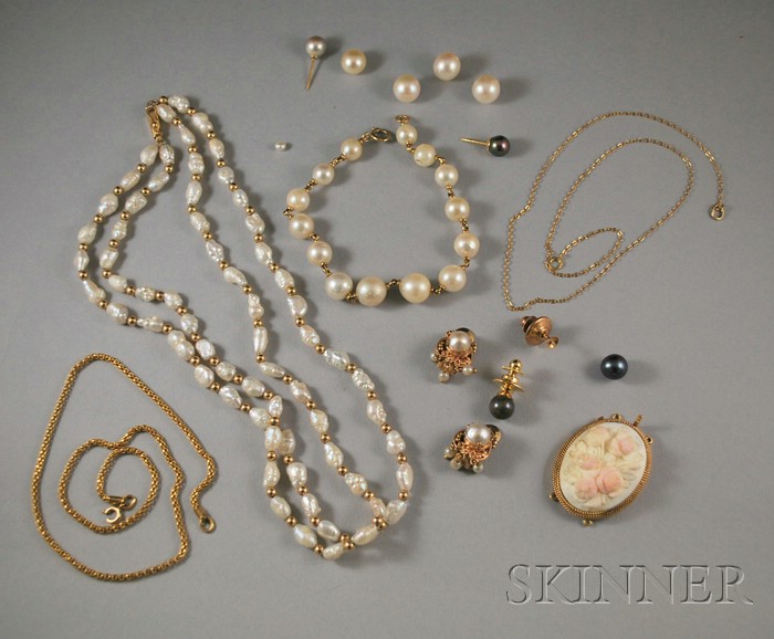 Appraisal: Group of Mostly Gold and Pearl Jewelry including an Italian