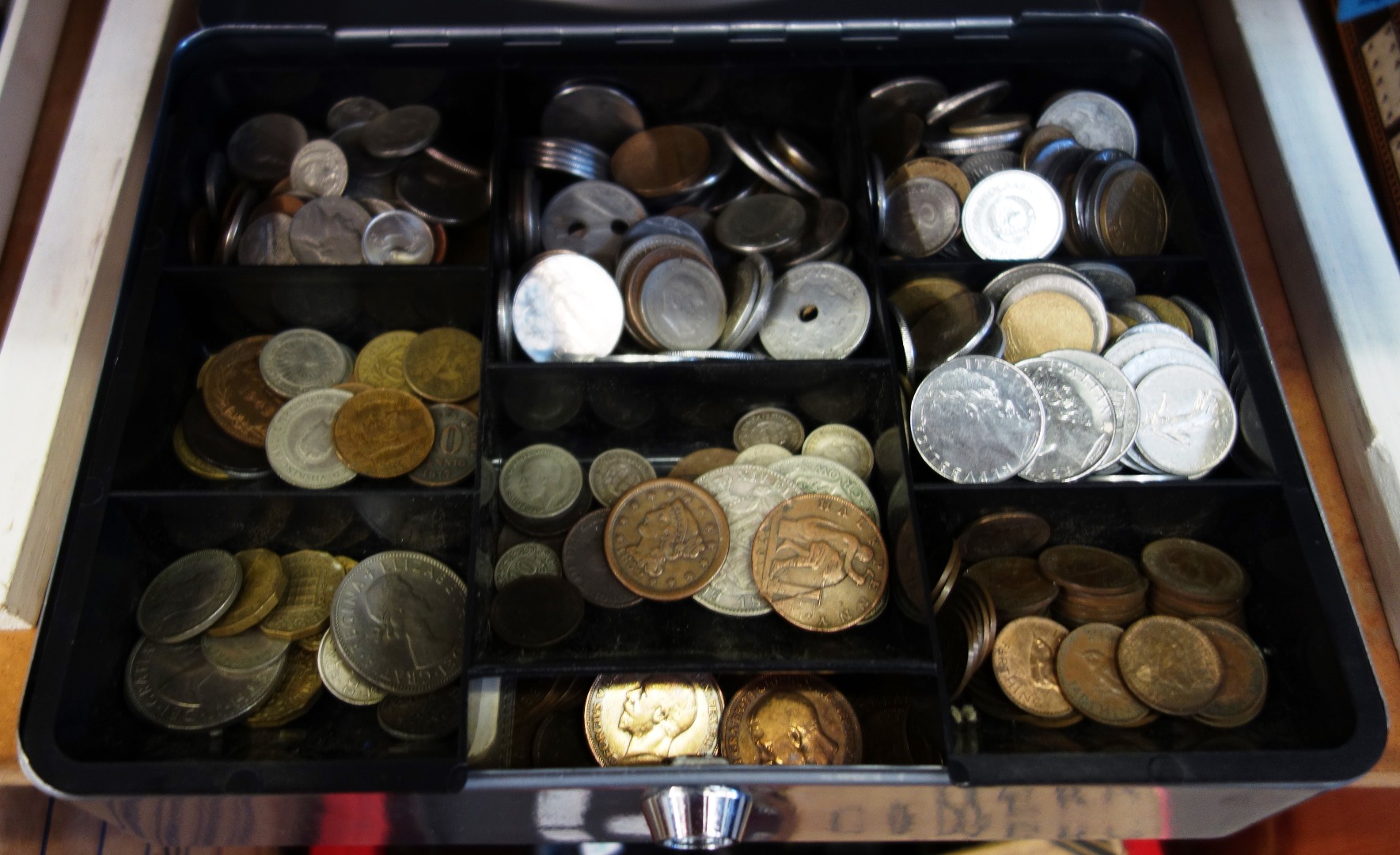 Appraisal: A large collection of world coinage including a John Wilkinson