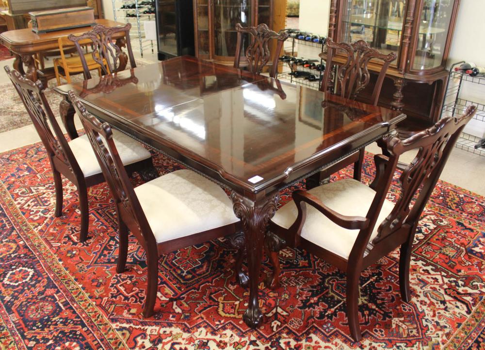 Appraisal: CHIPPENDALE STYLE MAHOGANY DINING TABLE AND SIX CHAIRS SET Thomasville