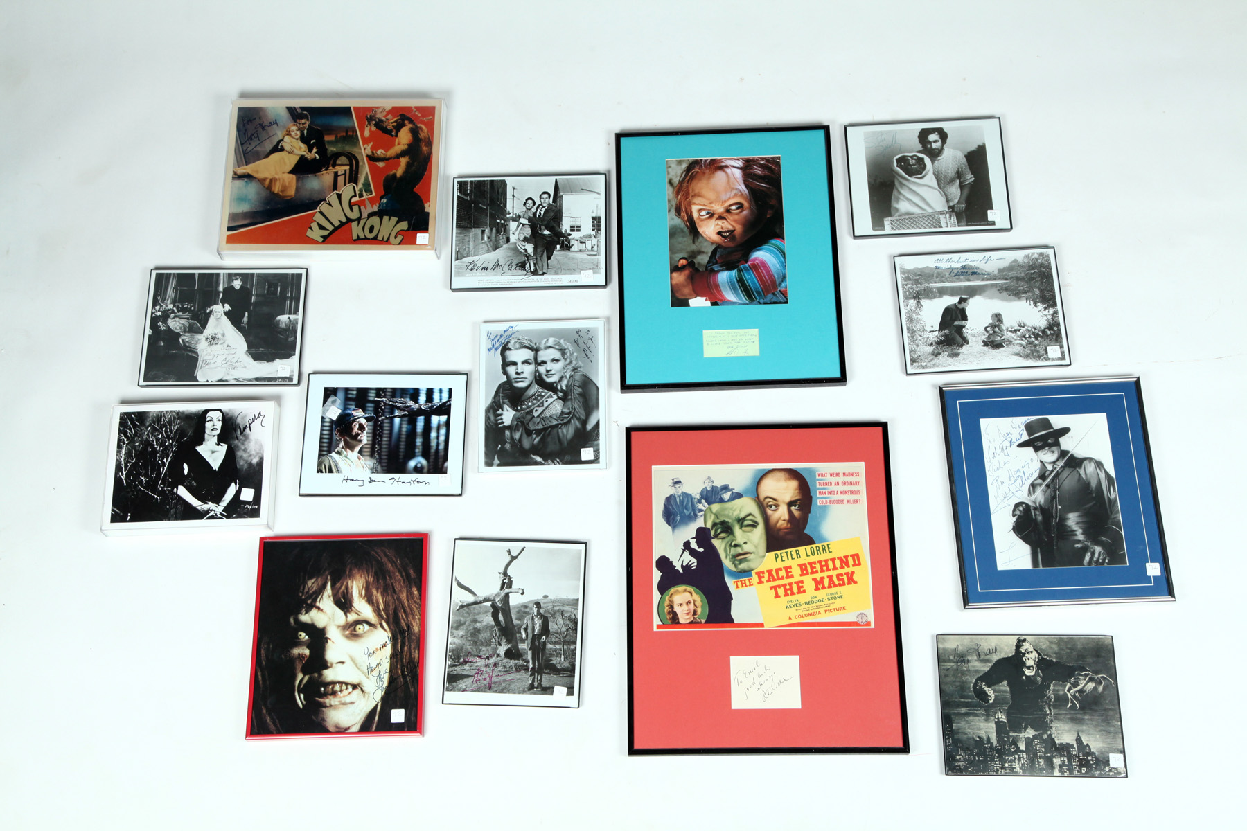 Appraisal: A MISCELLANEOUS GROUP OF MOVIE MEMORABILIA American th century Includes