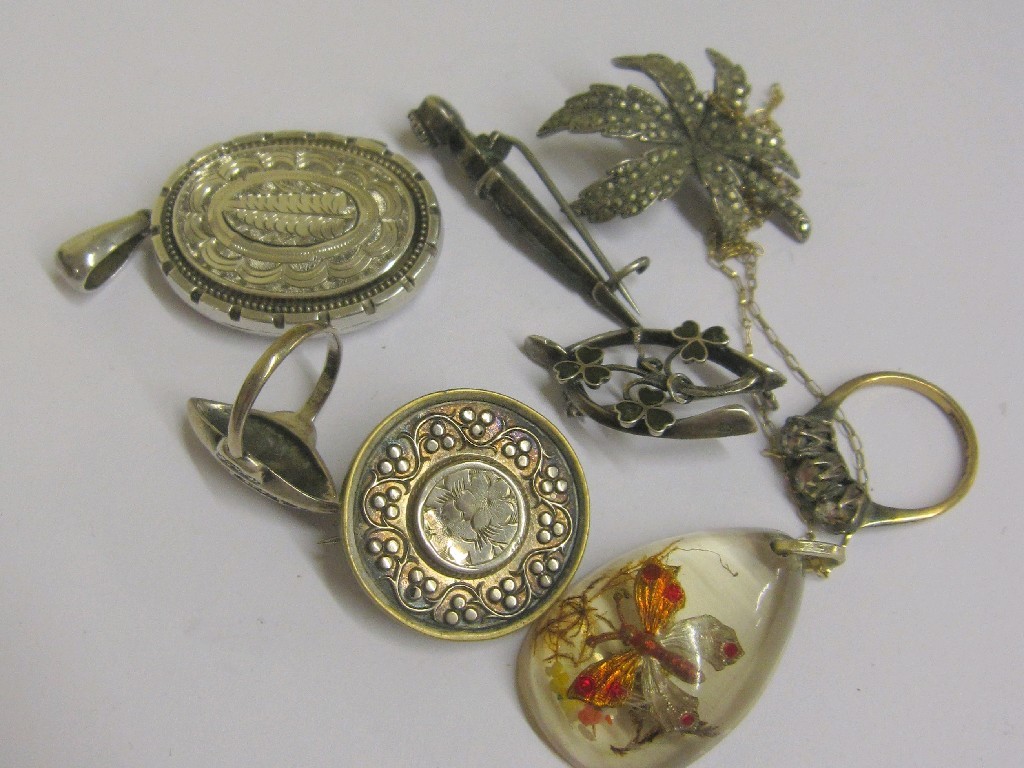 Appraisal: Lot comprising Victorian silver locket silver horseshoe brooch agate set