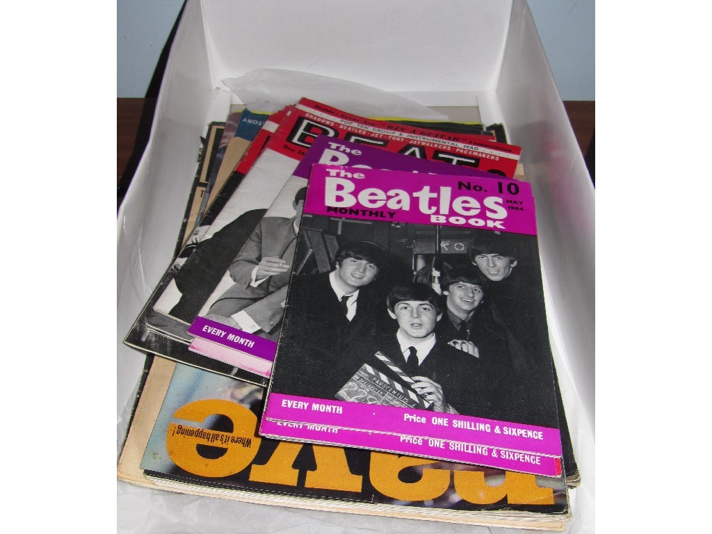 Appraisal: Box of assorted Beatles Fan magazines